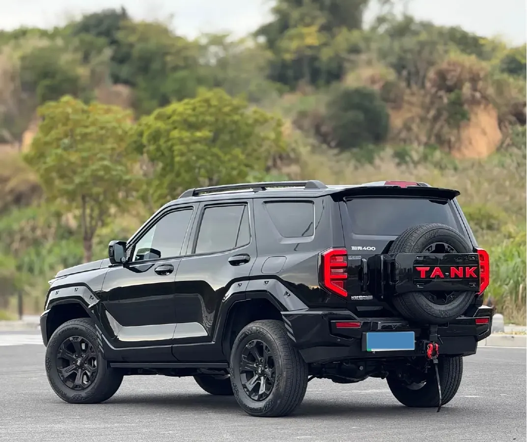 2024 Tank 400 2.0T 252HP L4 9AT PHEV 36.7/37.1KWH,autocango,china used car exporter,china ev exporter,chinese used car exporter,chinese used ev exporter