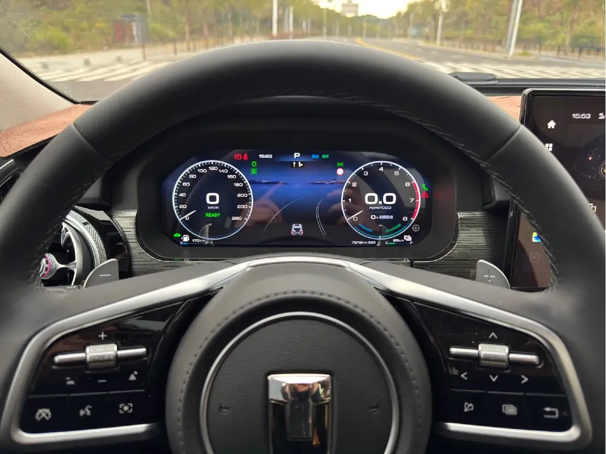 2024 Tank 400 2.0T 252HP L4 9AT PHEV 36.7/37.1KWH,autocango,china used car exporter,china ev exporter,chinese used car exporter,chinese used ev exporter