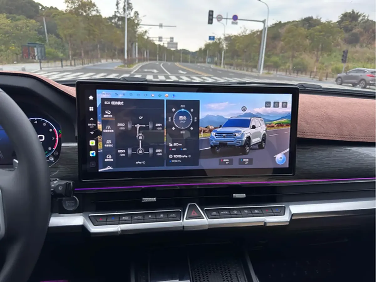 2024 Tank 400 2.0T 252HP L4 9AT PHEV 36.7/37.1KWH,autocango,china used car exporter,china ev exporter,chinese used car exporter,chinese used ev exporter