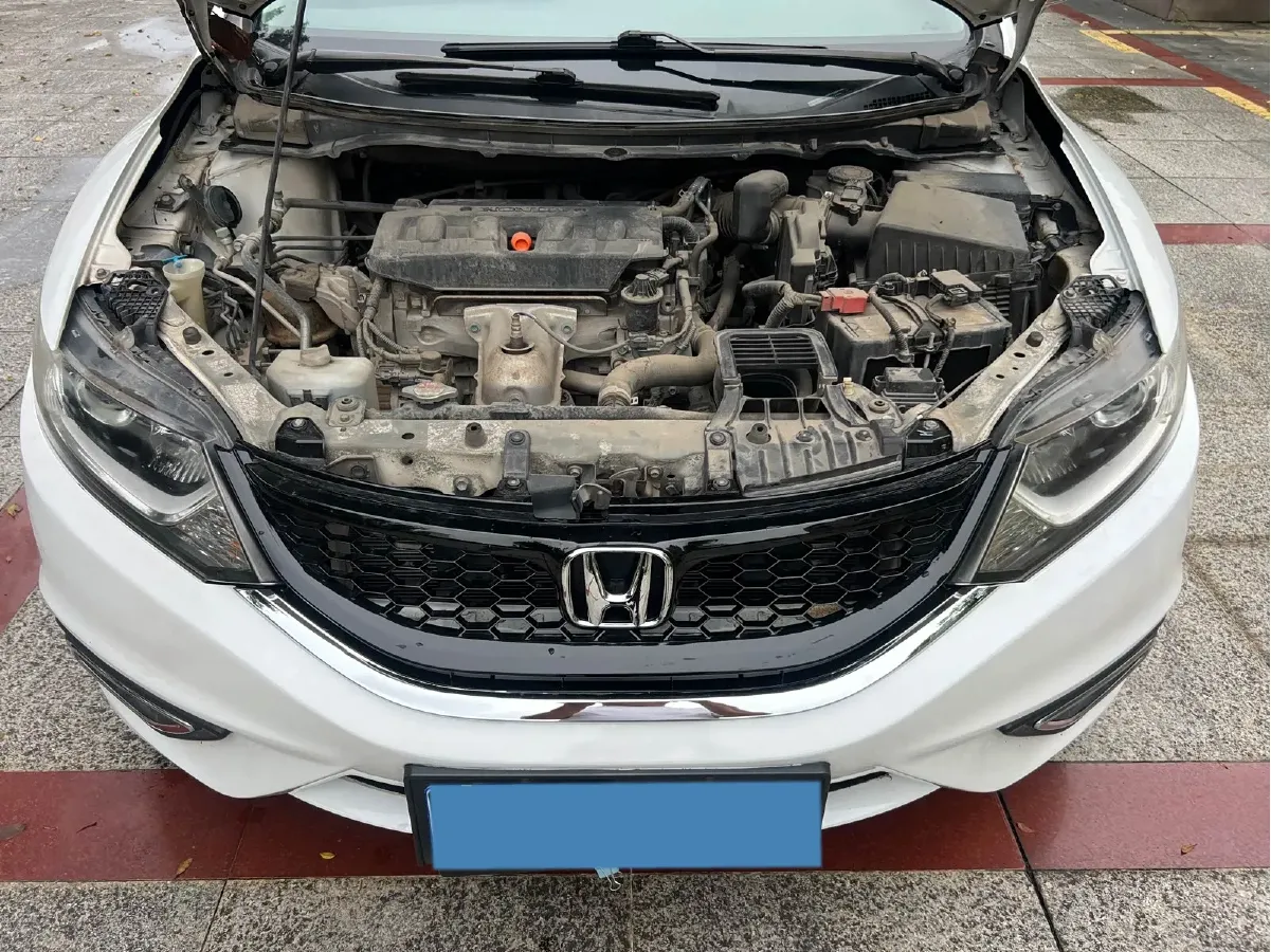 2016 Honda Jade 1.8L 141HP L4 5AT,autocango,china used car exporter,china ev exporter,chinese used car exporter,chinese used ev exporter