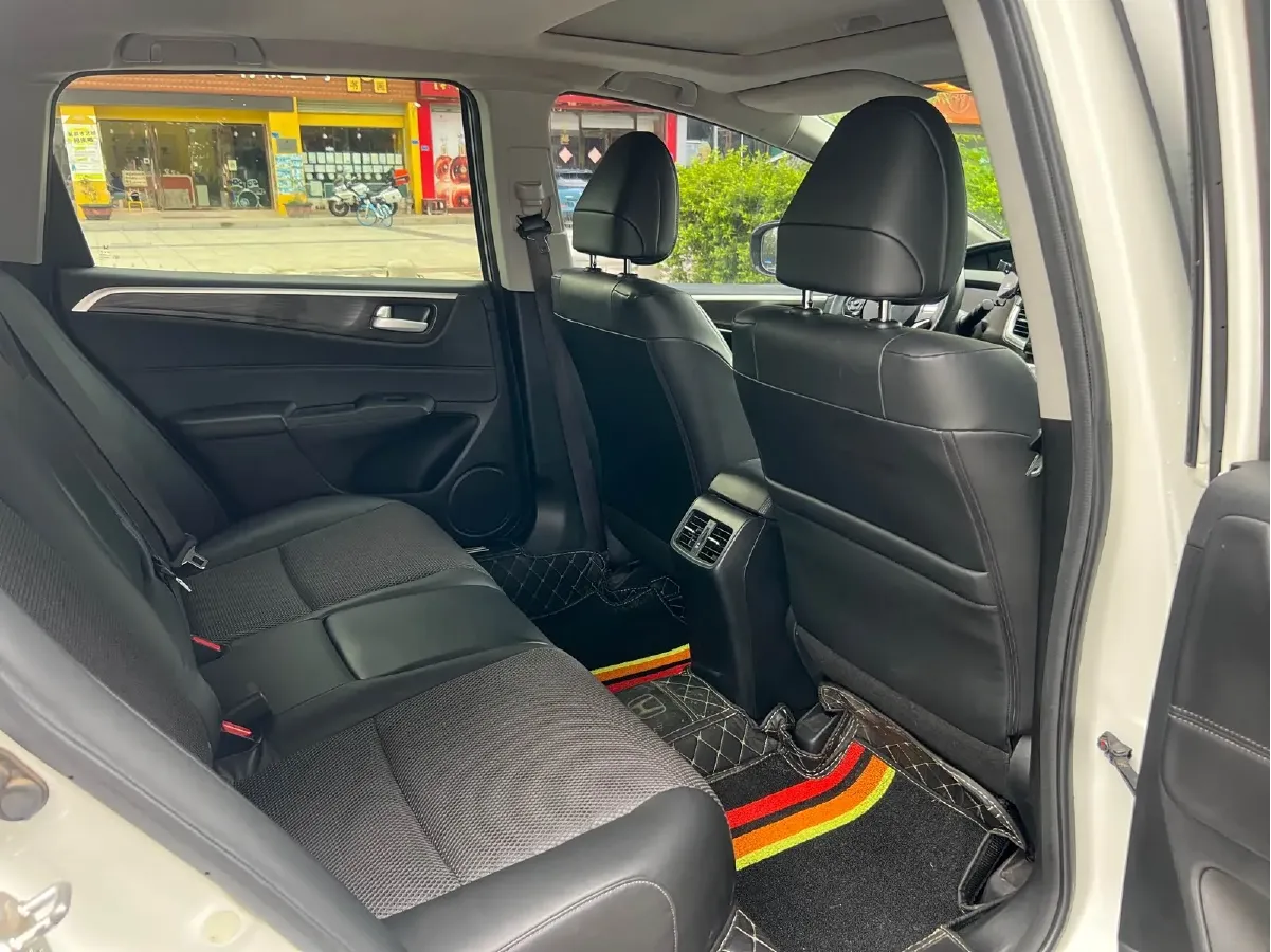 2016 Honda Jade 1.8L 141HP L4 5AT,autocango,china used car exporter,china ev exporter,chinese used car exporter,chinese used ev exporter