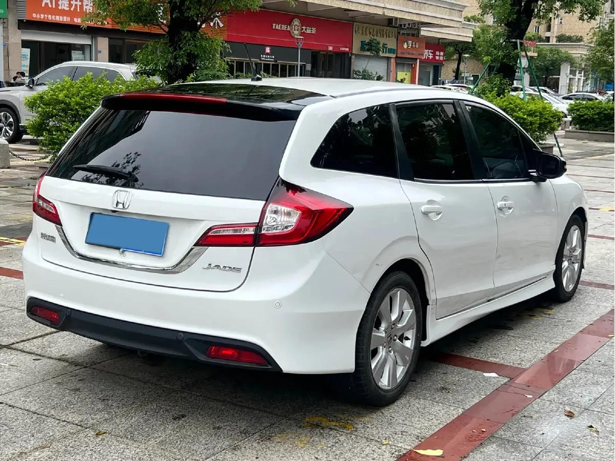 2016 Honda Jade 1.8L 141HP L4 5AT,autocango,china used car exporter,china ev exporter,chinese used car exporter,chinese used ev exporter