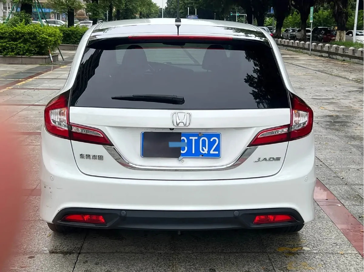 2016 Honda Jade 1.8L 141HP L4 5AT,autocango,china used car exporter,china ev exporter,chinese used car exporter,chinese used ev exporter
