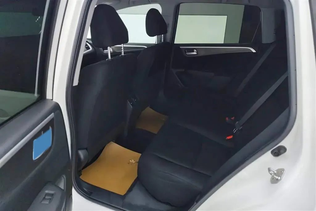 2017 Honda Jade 1.8L 141HP L4 5AT,autocango,china used car exporter,china ev exporter,chinese used car exporter,chinese used ev exporter