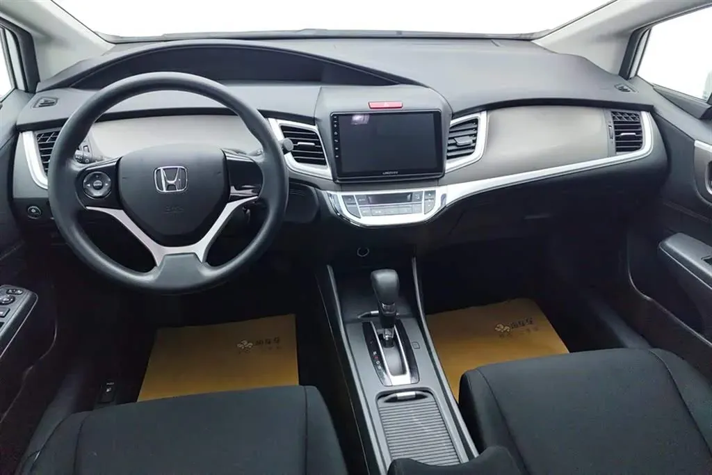 2017 Honda Jade 1.8L 141HP L4 5AT,autocango,china used car exporter,china ev exporter,chinese used car exporter,chinese used ev exporter