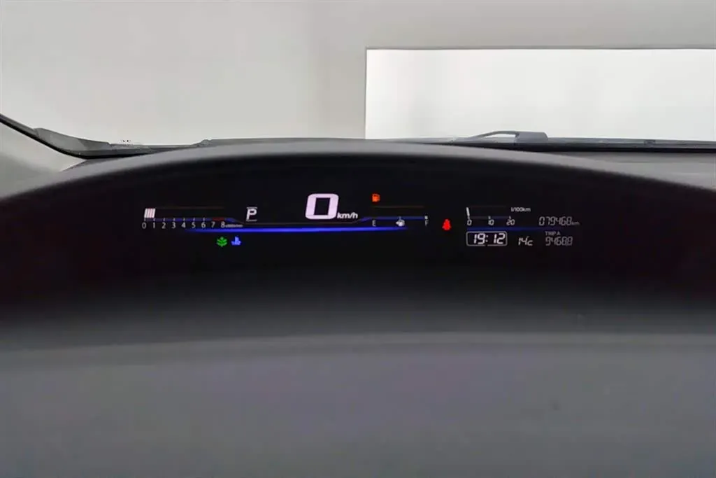 2017 Honda Jade 1.8L 141HP L4 5AT,autocango,china used car exporter,china ev exporter,chinese used car exporter,chinese used ev exporter