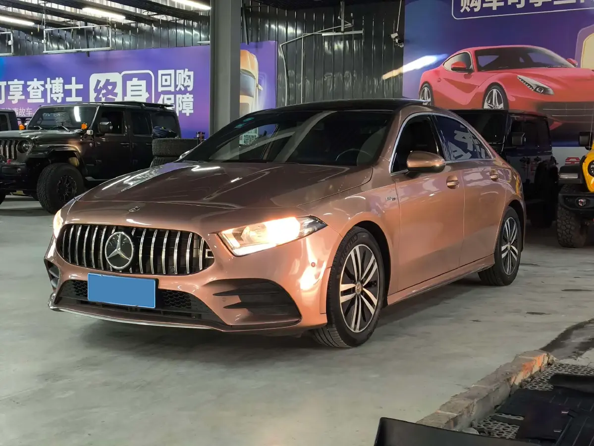 2020 Mercedes-Benz A Class 1.3T 136HP L4 7DCT