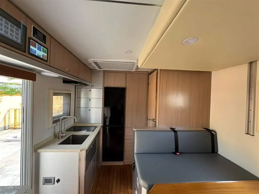 2023 Mercedes-Benz Unimog U4023 5.1T 231HP L4 8AT,autocango,china used car exporter,china ev exporter,chinese used car exporter,chinese used ev exporter