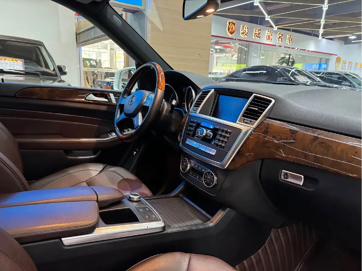 2012 Mercedes-Benz M Class 3.5L 306HP V6 7AT,autocango,china used car exporter,china ev exporter,chinese used car exporter,chinese used ev exporter