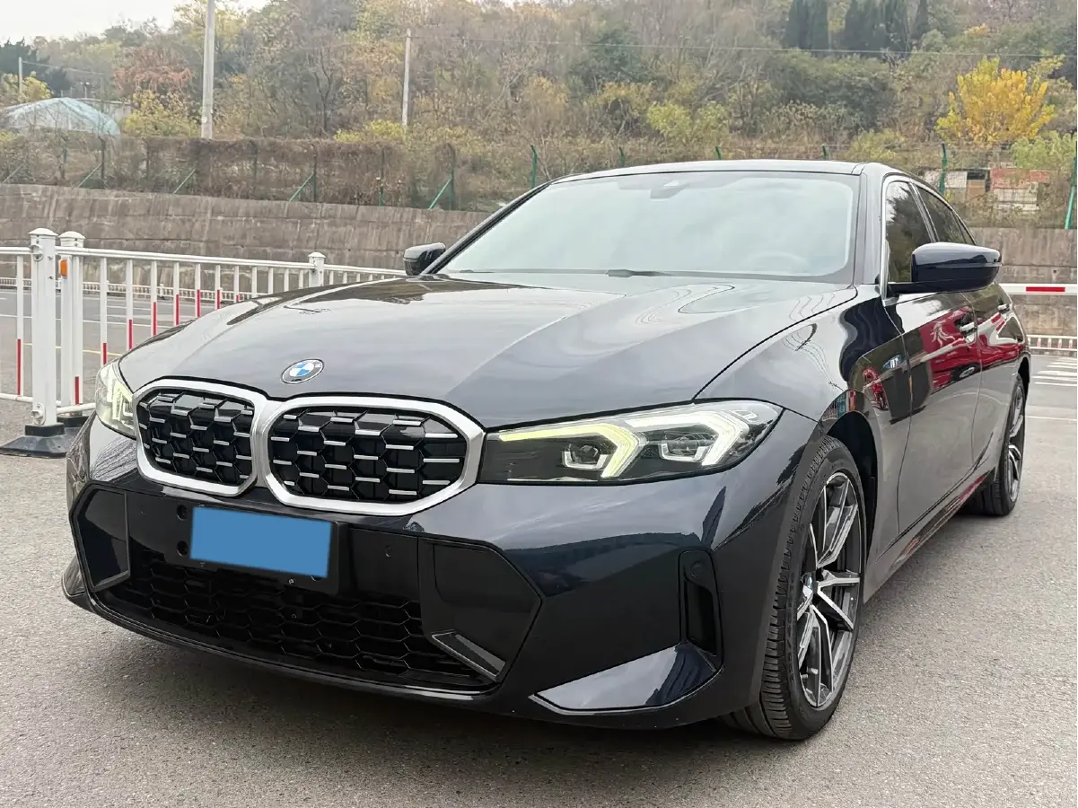 2023 BMW 3 Series 2.0T 184HP L4 8AT