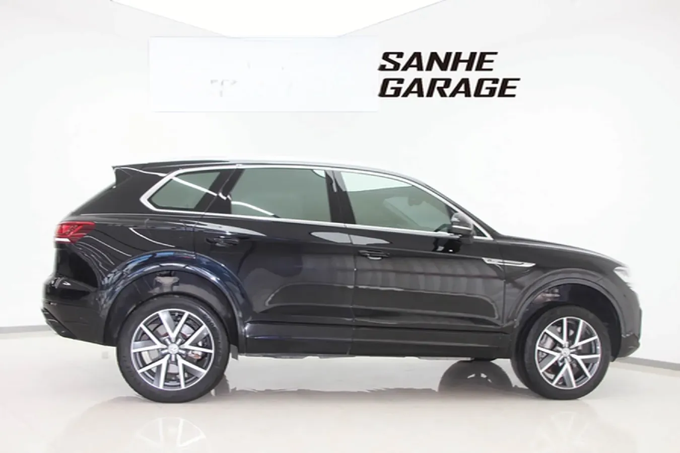 2020 Volkswagen Touareg 3.0T 340HP V6 8AT,autocango,china used car exporter,china ev exporter,chinese used car exporter,chinese used ev exporter