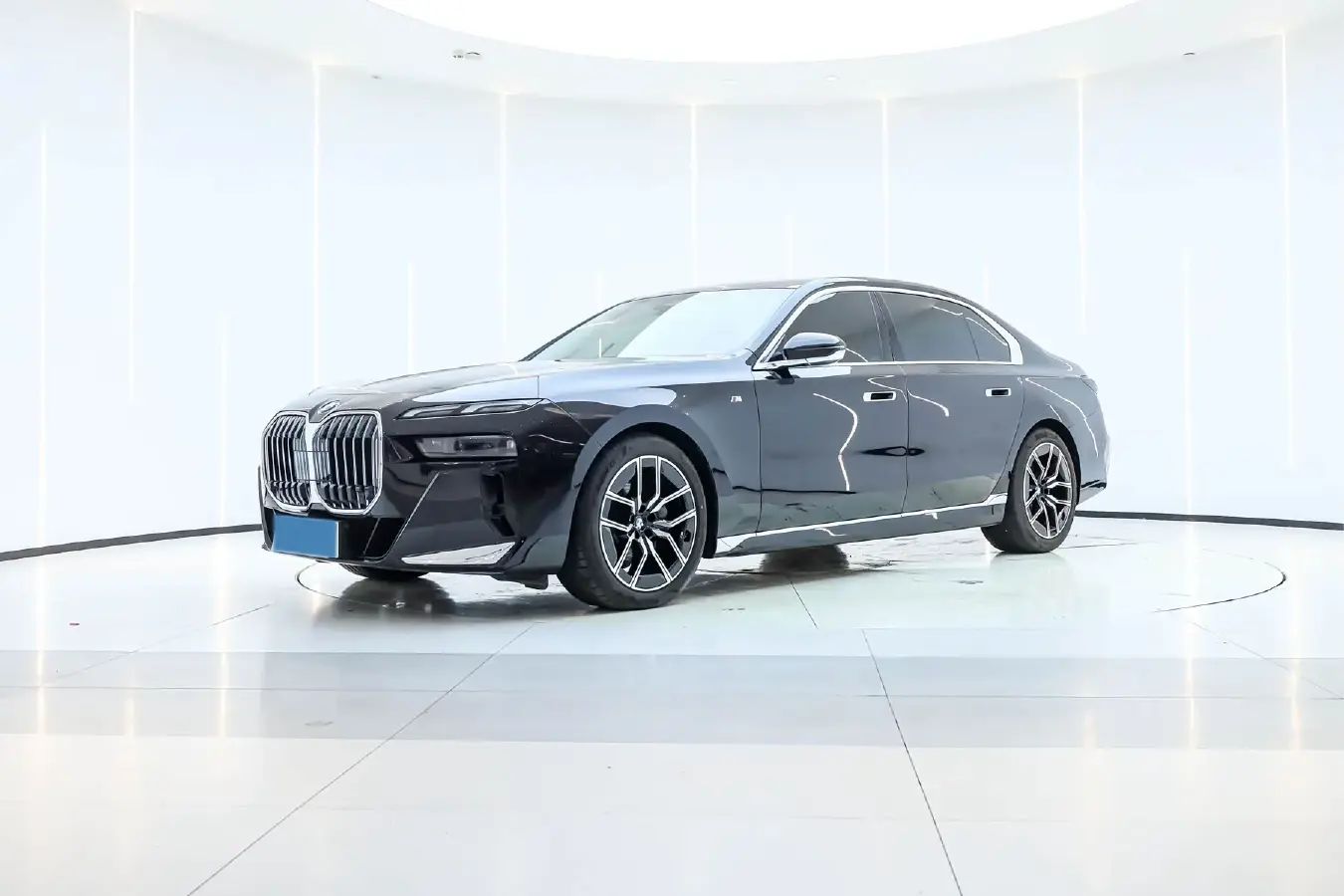 2023 BMW 7 Series 3.0T 272HP L6 8AT