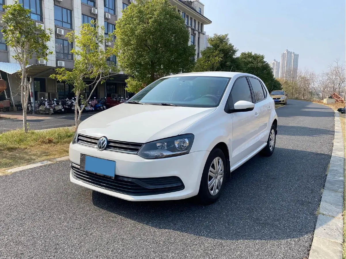 2018 Volkswagen Polo 1.5L 110HP L4 6AT
