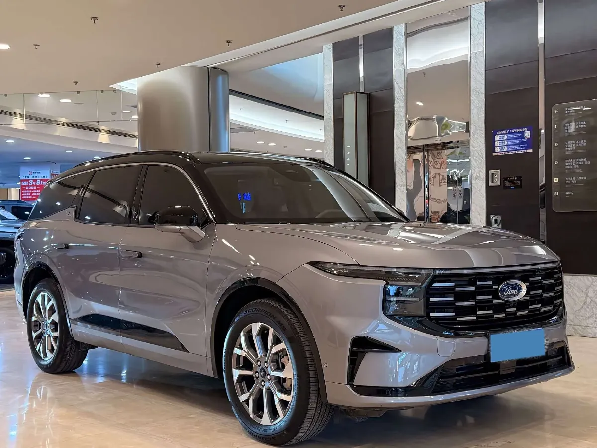 2023 Ford Edge 2.0T 252HP L4 8AT,autocango,china used car exporter,china ev exporter,chinese used car exporter,chinese used ev exporter