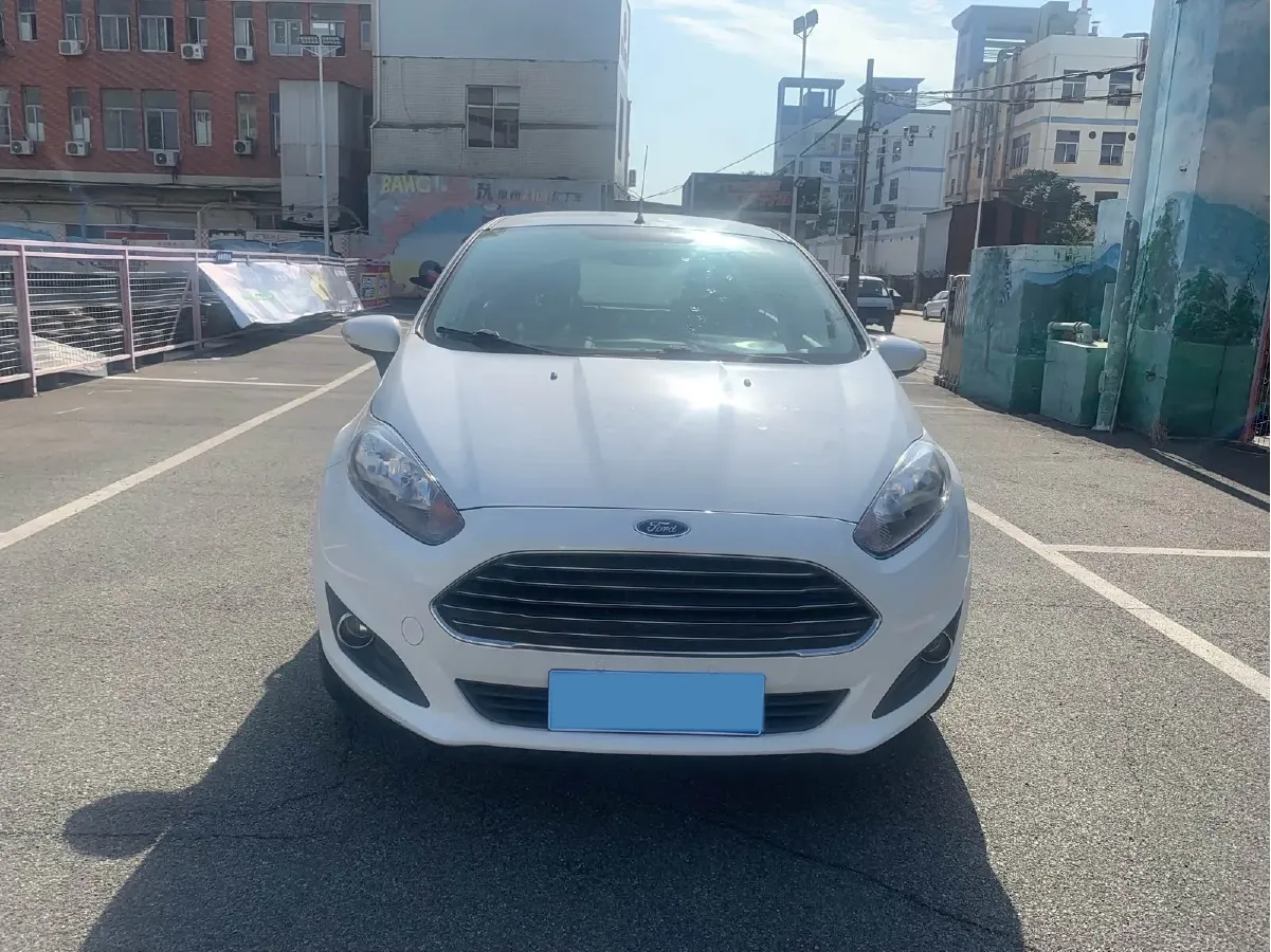 2013 Ford Fiesta 1.5L 110HP L4 6DCT,autocango,china used car exporter,china ev exporter,chinese used car exporter,chinese used ev exporter