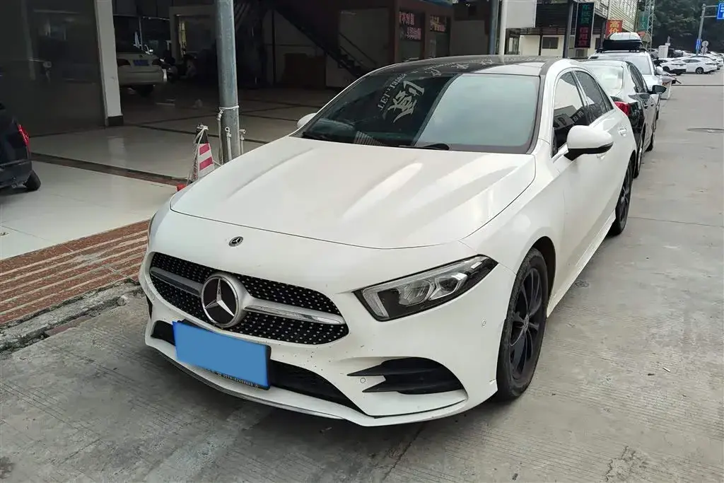 2022 Mercedes-Benz A Class 1.3T 163HP L4 7DCT