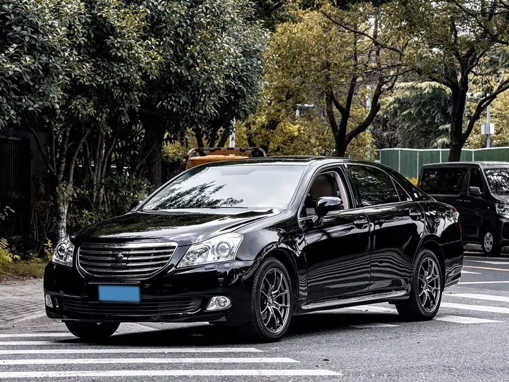2010 Toyota Crown 3.0L 227HP V6 6AT,autocango,china used car exporter,china ev exporter,chinese used car exporter,chinese used ev exporter