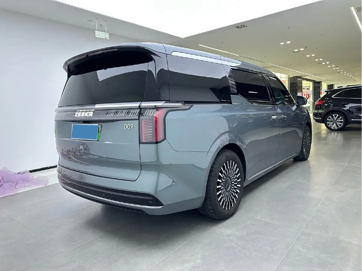 2024 Zeekr 009 BEV 108KWH,autocango,china used car exporter,china ev exporter,chinese used car exporter,chinese used ev exporter