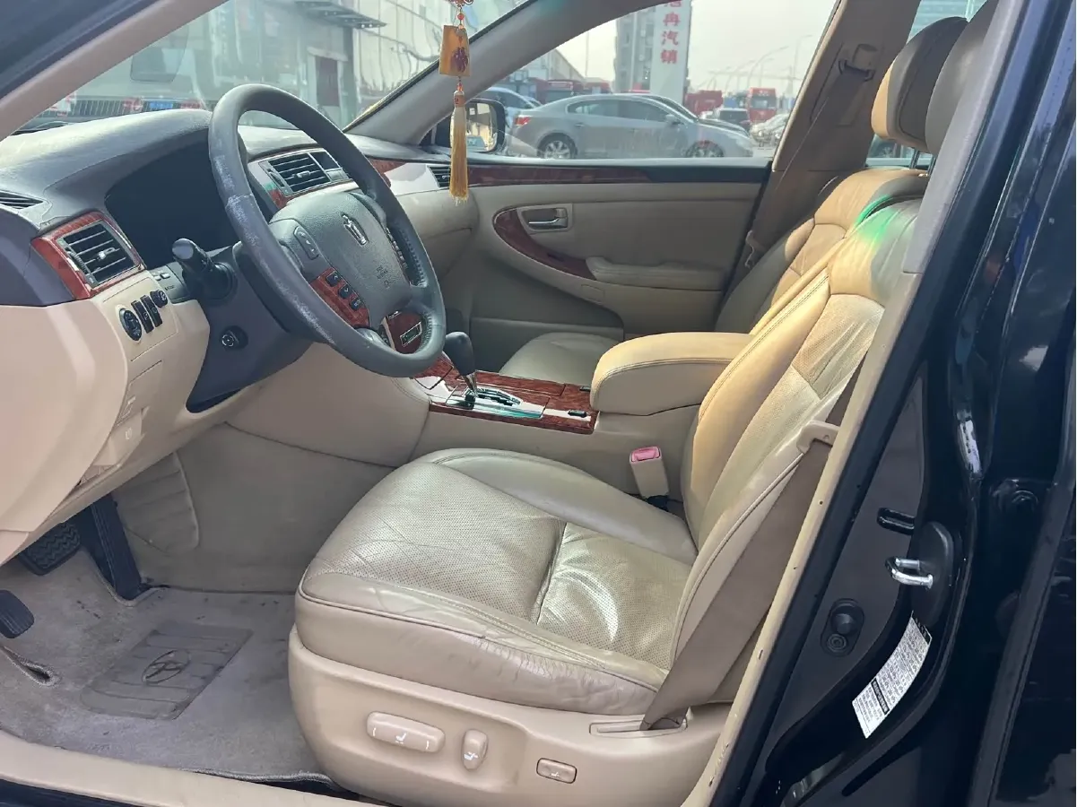 2007 Toyota Crown 2.5L 197HP V6 6AT,autocango,china used car exporter,china ev exporter,chinese used car exporter,chinese used ev exporter