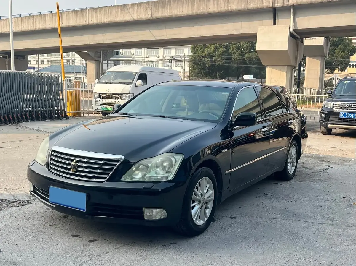 2007 Toyota Crown 2.5L 197HP V6 6AT