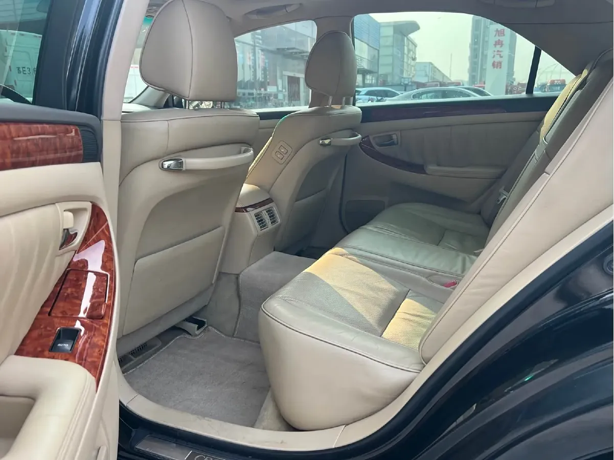 2007 Toyota Crown 2.5L 197HP V6 6AT,autocango,china used car exporter,china ev exporter,chinese used car exporter,chinese used ev exporter