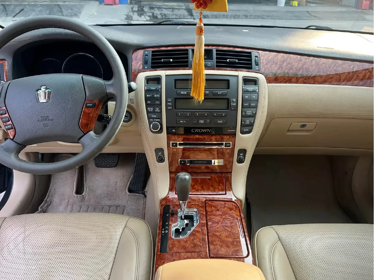 2007 Toyota Crown 2.5L 197HP V6 6AT,autocango,china used car exporter,china ev exporter,chinese used car exporter,chinese used ev exporter