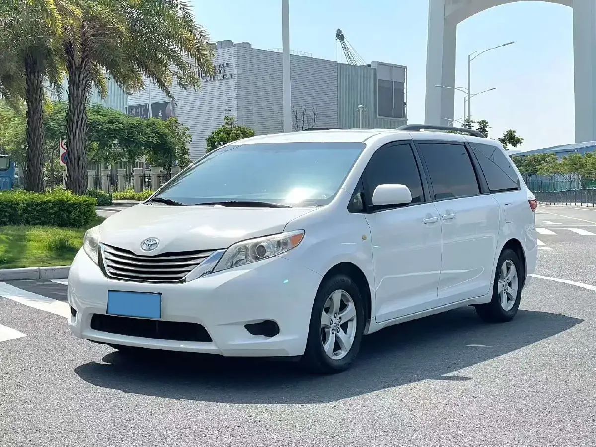 2018 Toyota Land Cruiser Prado 3.5L 280HP V6 6AT