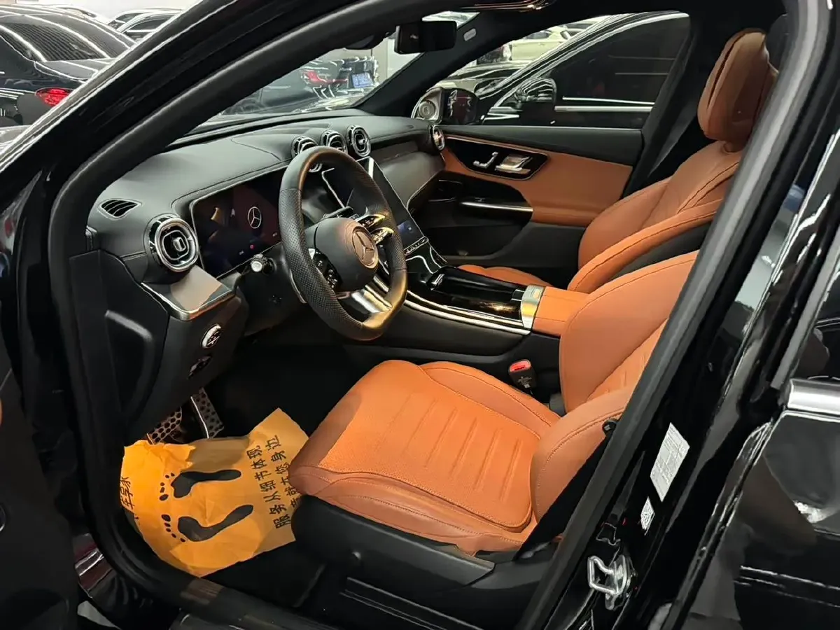 2024 Mercedes-Benz GLC Class 2.0T 204HP L4 9AT,autocango,china used car exporter,china ev exporter,chinese used car exporter,chinese used ev exporter