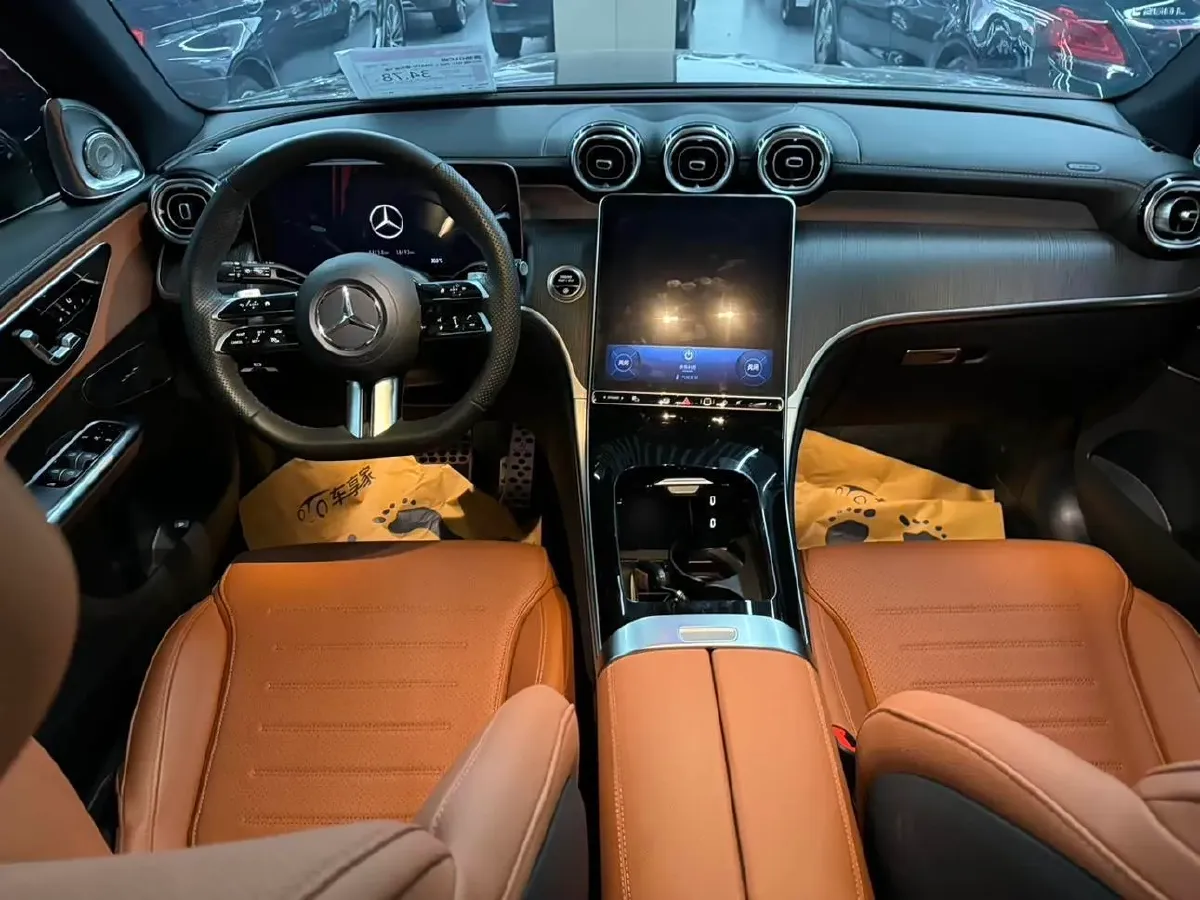 2024 Mercedes-Benz GLC Class 2.0T 204HP L4 9AT,autocango,china used car exporter,china ev exporter,chinese used car exporter,chinese used ev exporter