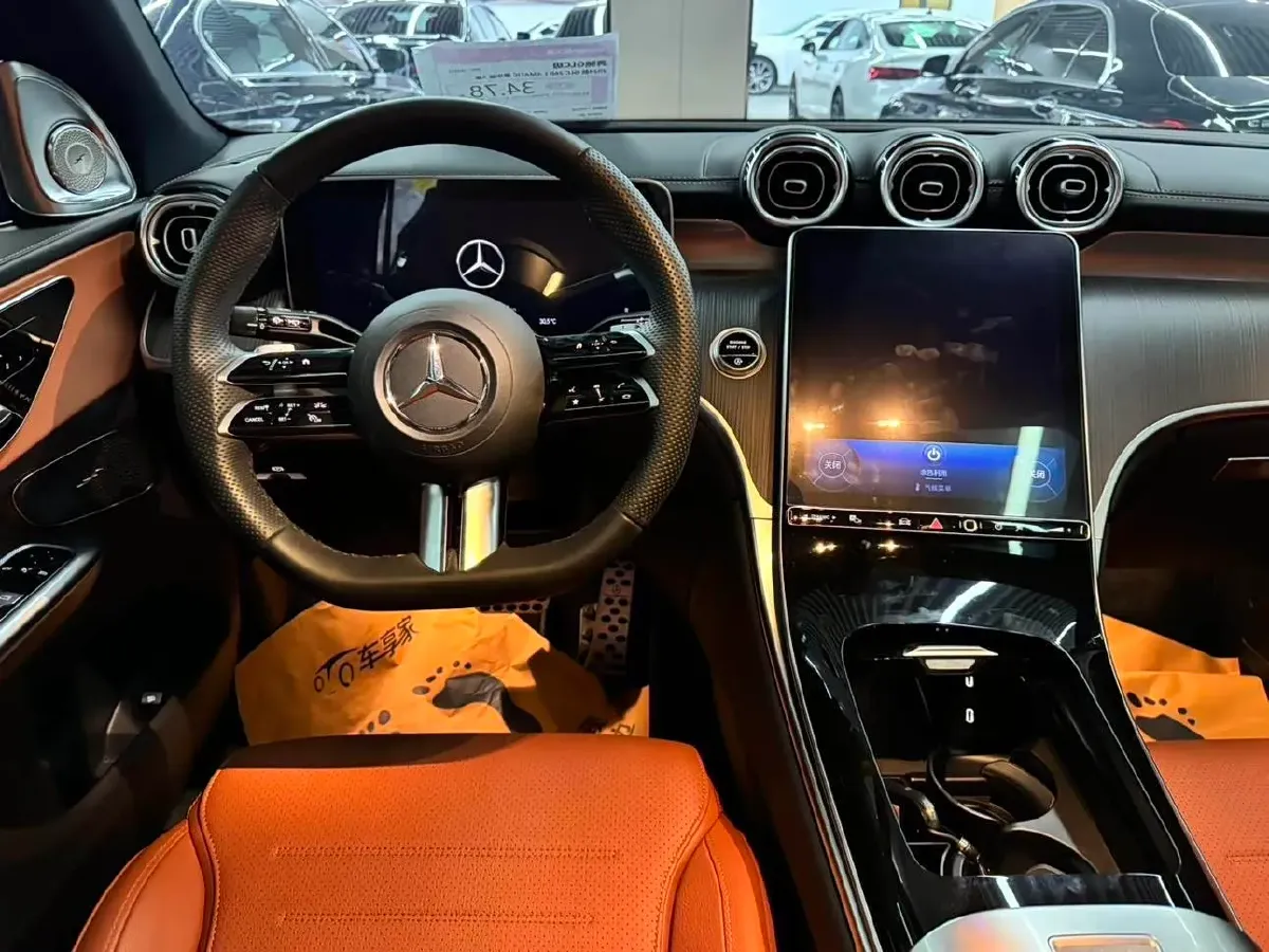 2024 Mercedes-Benz GLC Class 2.0T 204HP L4 9AT,autocango,china used car exporter,china ev exporter,chinese used car exporter,chinese used ev exporter