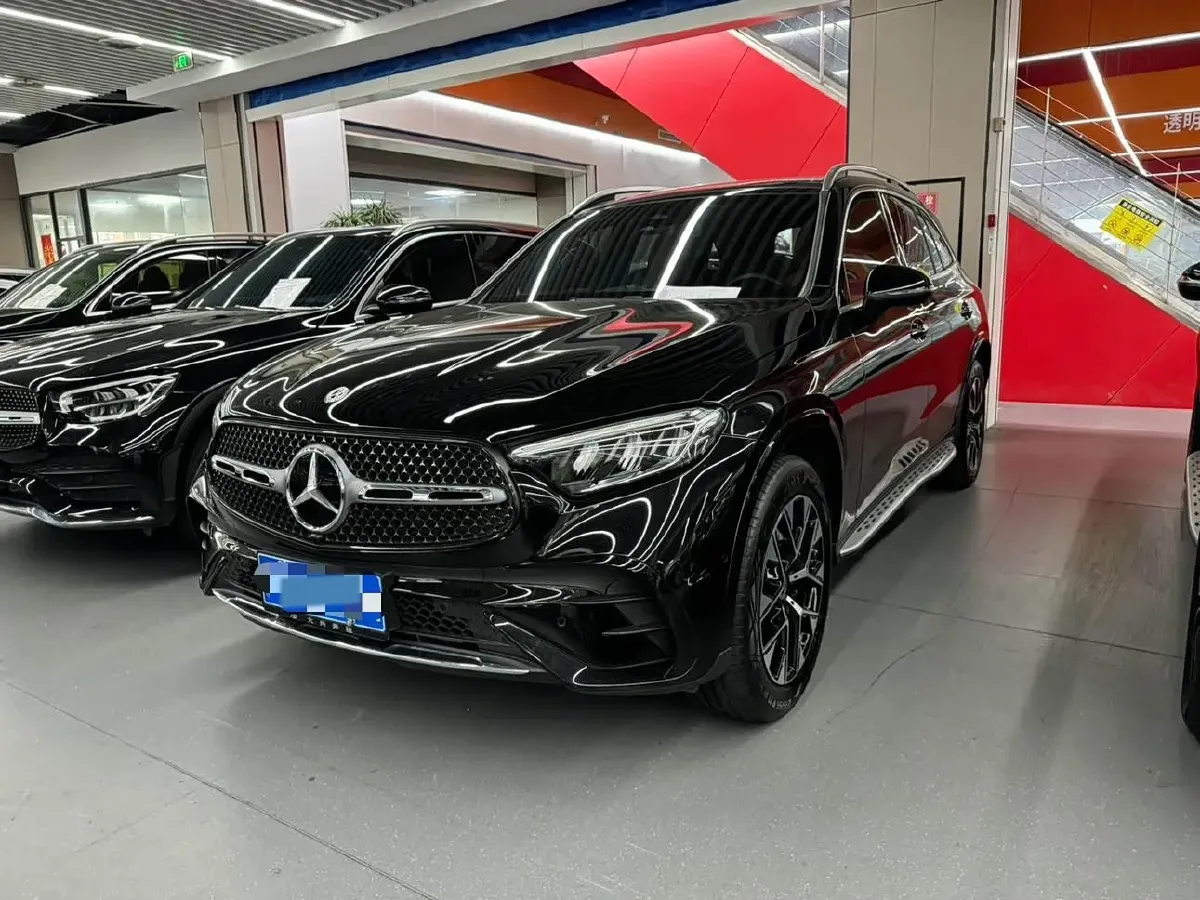 2024 Mercedes-Benz GLC Class 2.0T 204HP L4 9AT,autocango,china used car exporter,china ev exporter,chinese used car exporter,chinese used ev exporter