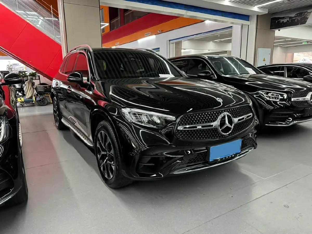 2024 Mercedes-Benz GLC Class 2.0T 204HP L4 9AT,autocango,china used car exporter,china ev exporter,chinese used car exporter,chinese used ev exporter