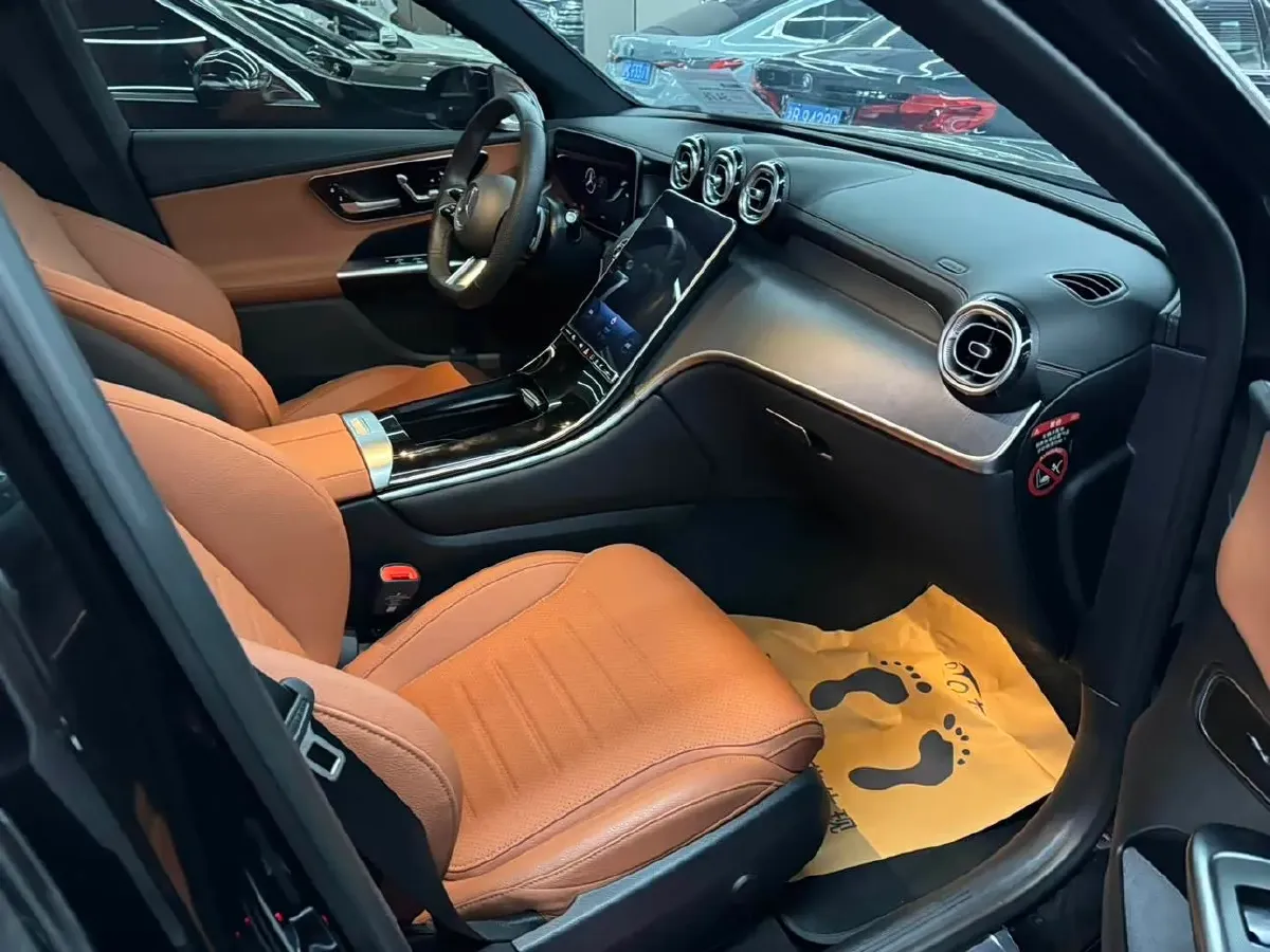 2024 Mercedes-Benz GLC Class 2.0T 204HP L4 9AT,autocango,china used car exporter,china ev exporter,chinese used car exporter,chinese used ev exporter