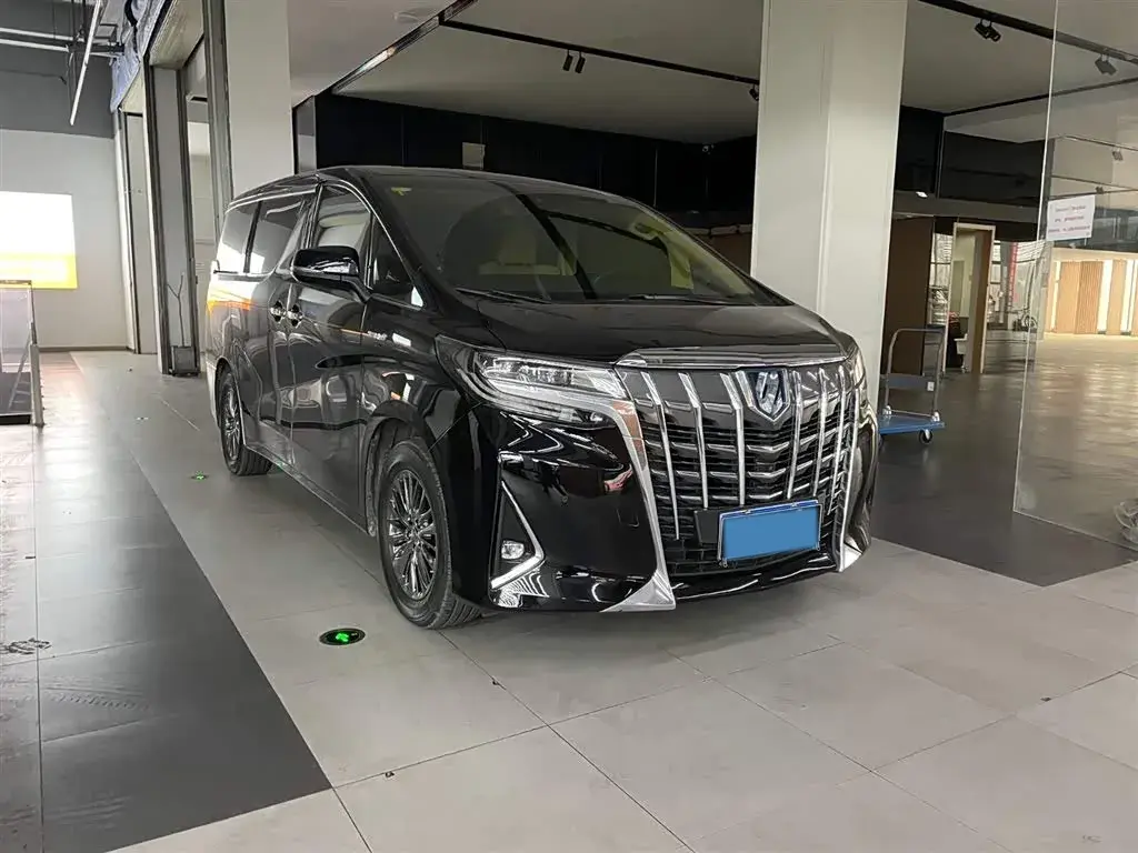 2019 Toyota Alphard 2.5L 117HP L4 E-CVT Hybrid