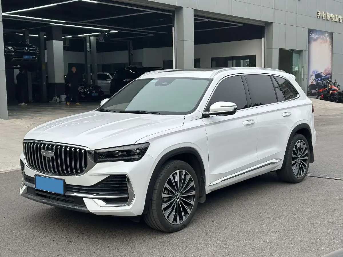 2025 Geely Monjaro 2.0T 238HP L4 8AT