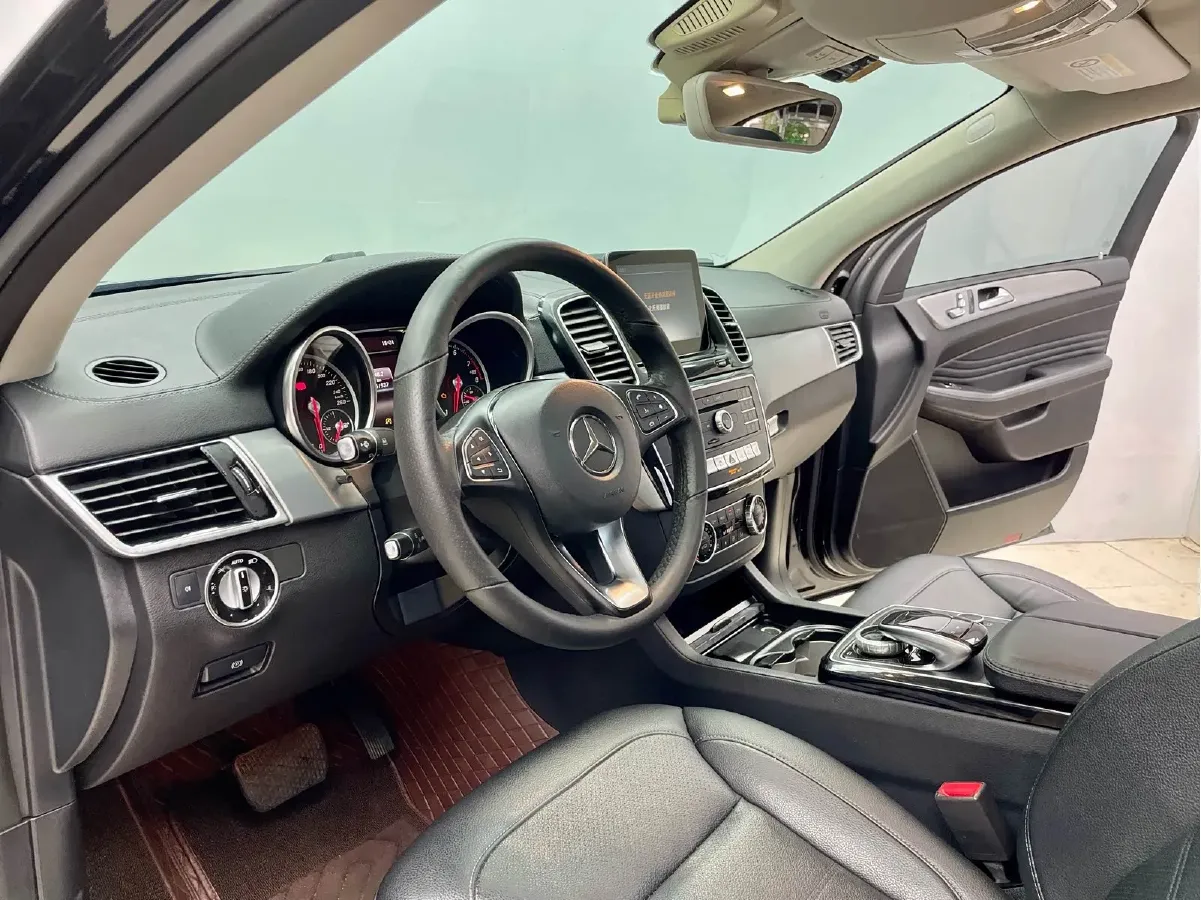 2017 Mercedes-Benz GLE Coupe 3.0T 333HP V6 9AT,autocango,china used car exporter,china ev exporter,chinese used car exporter,chinese used ev exporter