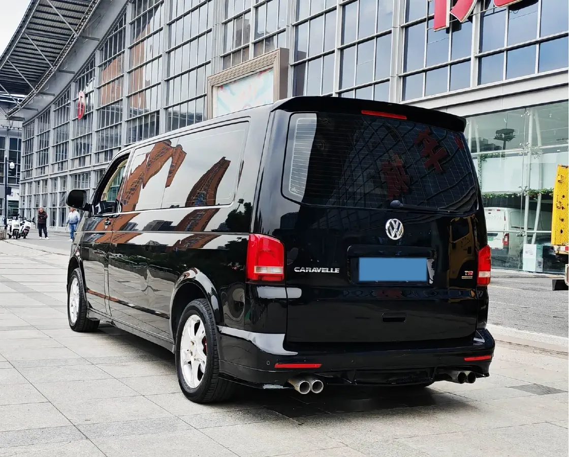 2015 Volkswagen Caravelle 2.0T 204HP L4 7DCT,autocango,china used car exporter,china ev exporter,chinese used car exporter,chinese used ev exporter