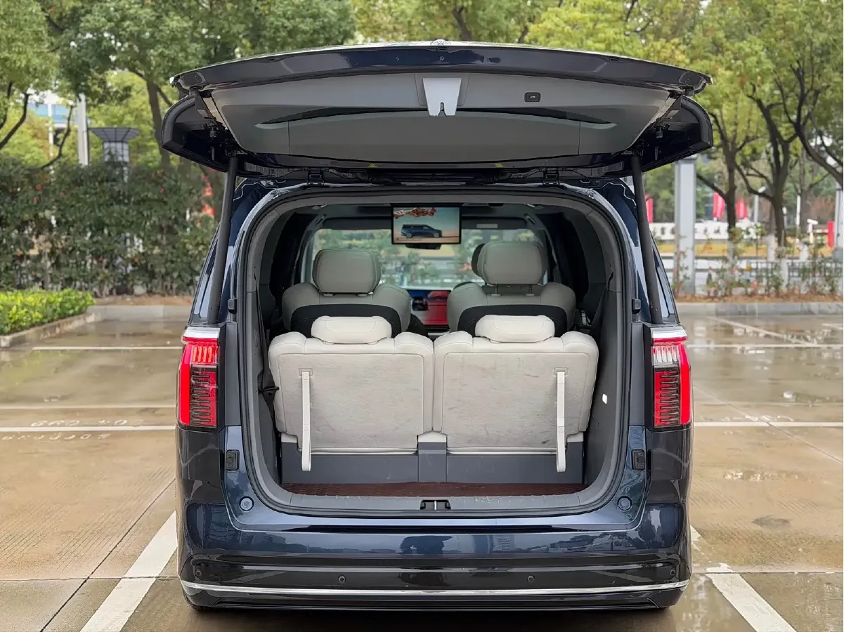 2022 Zeekr 009 BEV 116KWH,autocango,china used car exporter,china ev exporter,chinese used car exporter,chinese used ev exporter