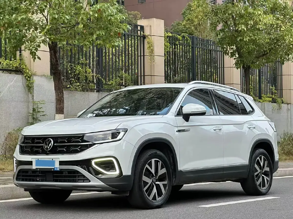 2024 Volkswagen Tayron 2.0T 186HP L4 7DCT