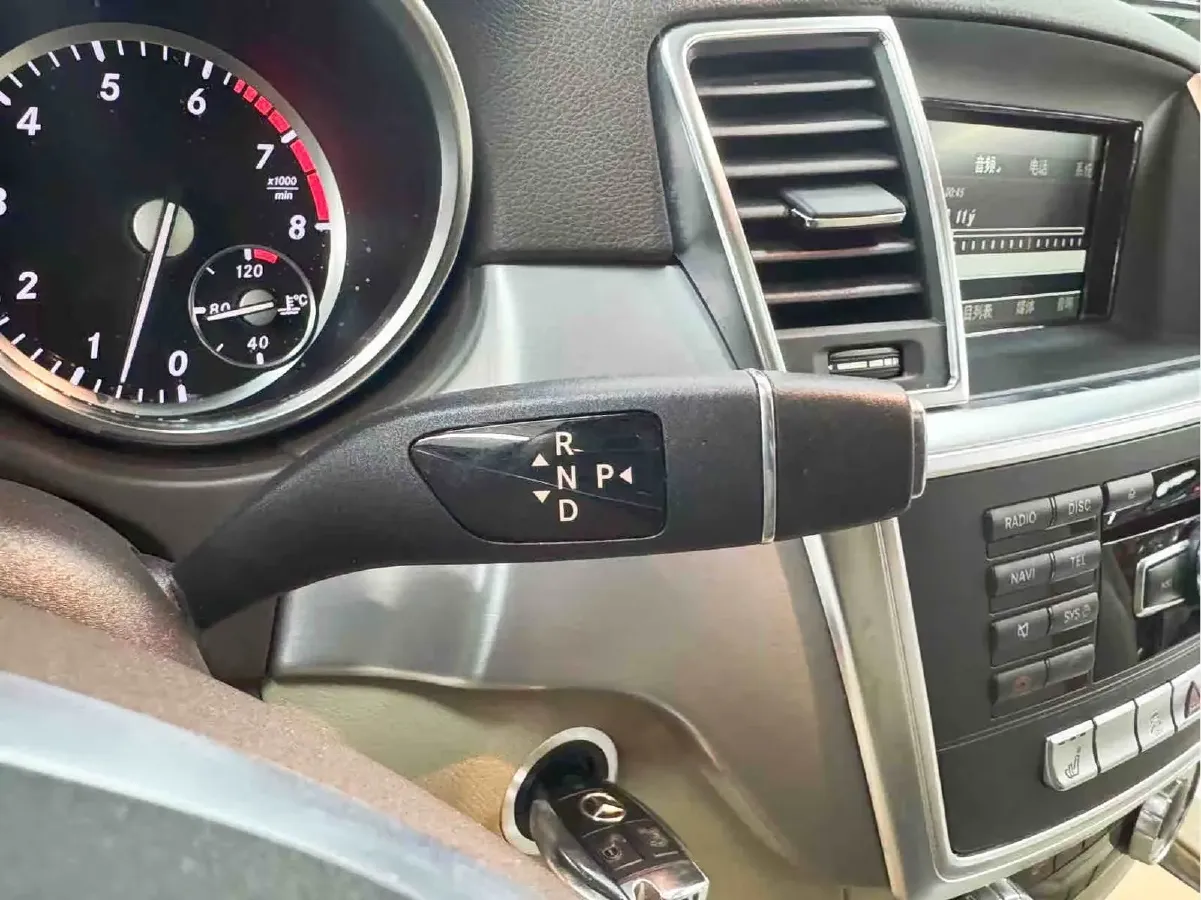 2014 Mercedes-Benz M Class 3.0T 272HP V6 7AT,autocango,china used car exporter,china ev exporter,chinese used car exporter,chinese used ev exporter