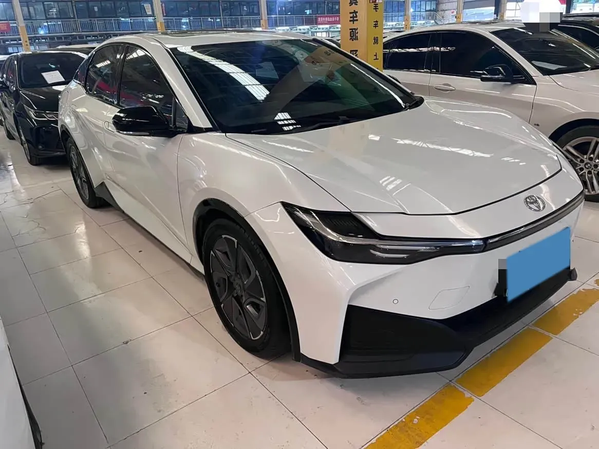 2023 Toyota bZ3 BEV 49.92KWH,autocango,china used car exporter,china ev exporter,chinese used car exporter,chinese used ev exporter