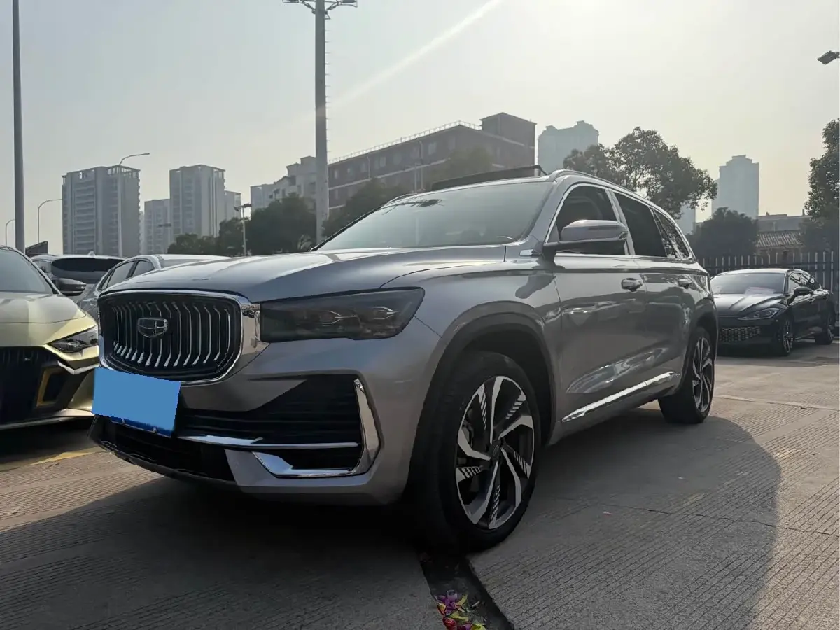 2023 Geely Monjaro 2.0T 238HP L4 8AT