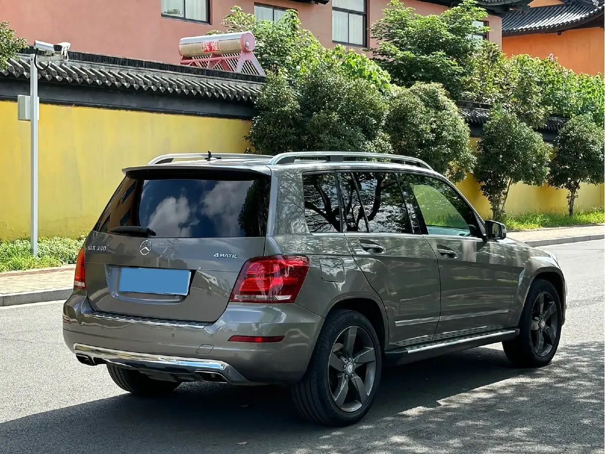 2013 Mercedes-Benz GLK Class 3.0L 245HP V6 7AT,autocango,china used car exporter,china ev exporter,chinese used car exporter,chinese used ev exporter