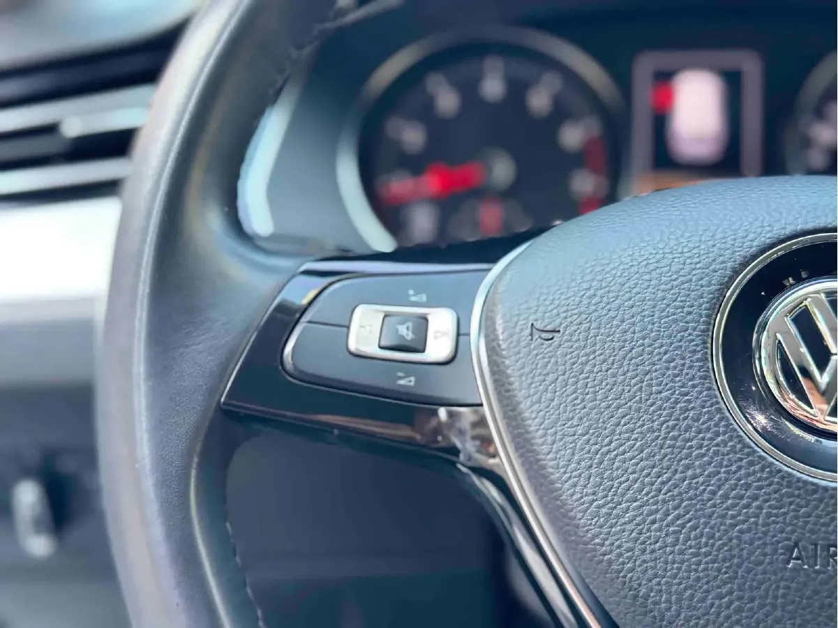 2018 Volkswagen Alltrack 2.0T 220HP L4 6DCT,autocango,china used car exporter,china ev exporter,chinese used car exporter,chinese used ev exporter