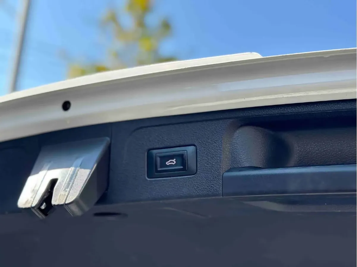 2018 Volkswagen Alltrack 2.0T 220HP L4 6DCT,autocango,china used car exporter,china ev exporter,chinese used car exporter,chinese used ev exporter