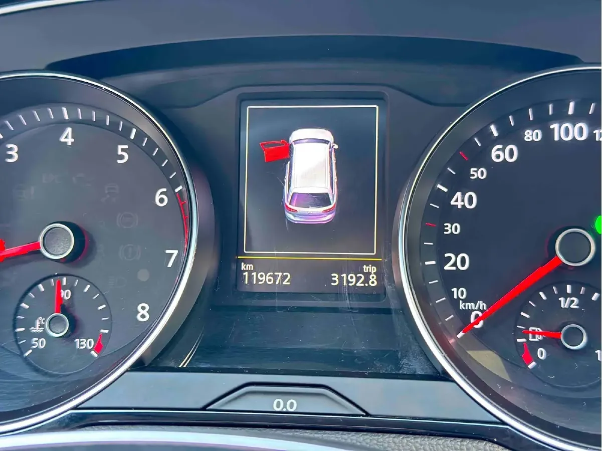 2018 Volkswagen Alltrack 2.0T 220HP L4 6DCT,autocango,china used car exporter,china ev exporter,chinese used car exporter,chinese used ev exporter