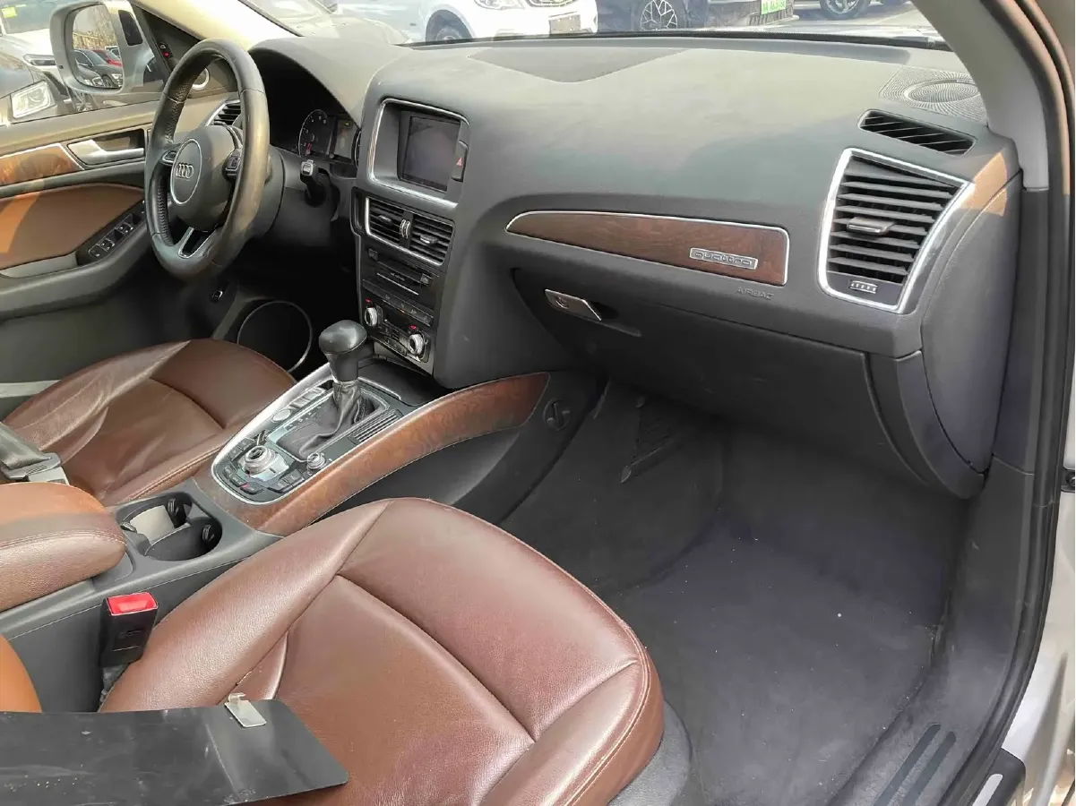 2015 Audi Q5 2.0T 224HP L4 8AT,autocango,china used car exporter,china ev exporter,chinese used car exporter,chinese used ev exporter