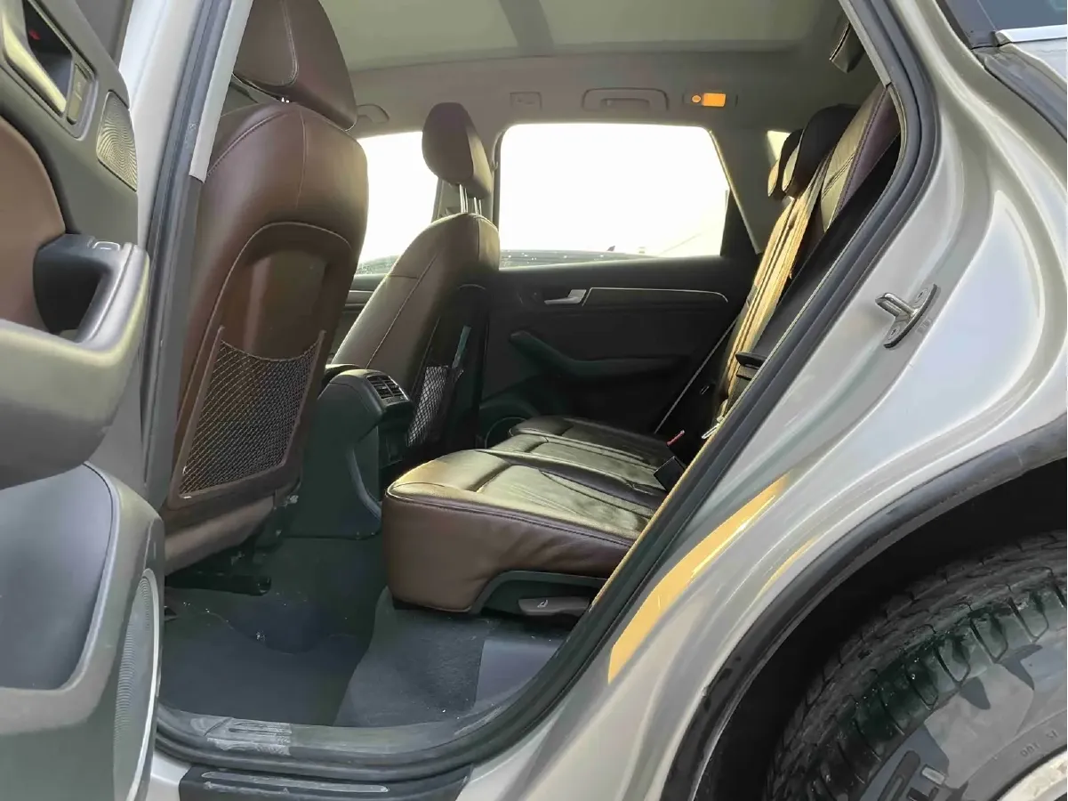 2015 Audi Q5 2.0T 224HP L4 8AT,autocango,china used car exporter,china ev exporter,chinese used car exporter,chinese used ev exporter