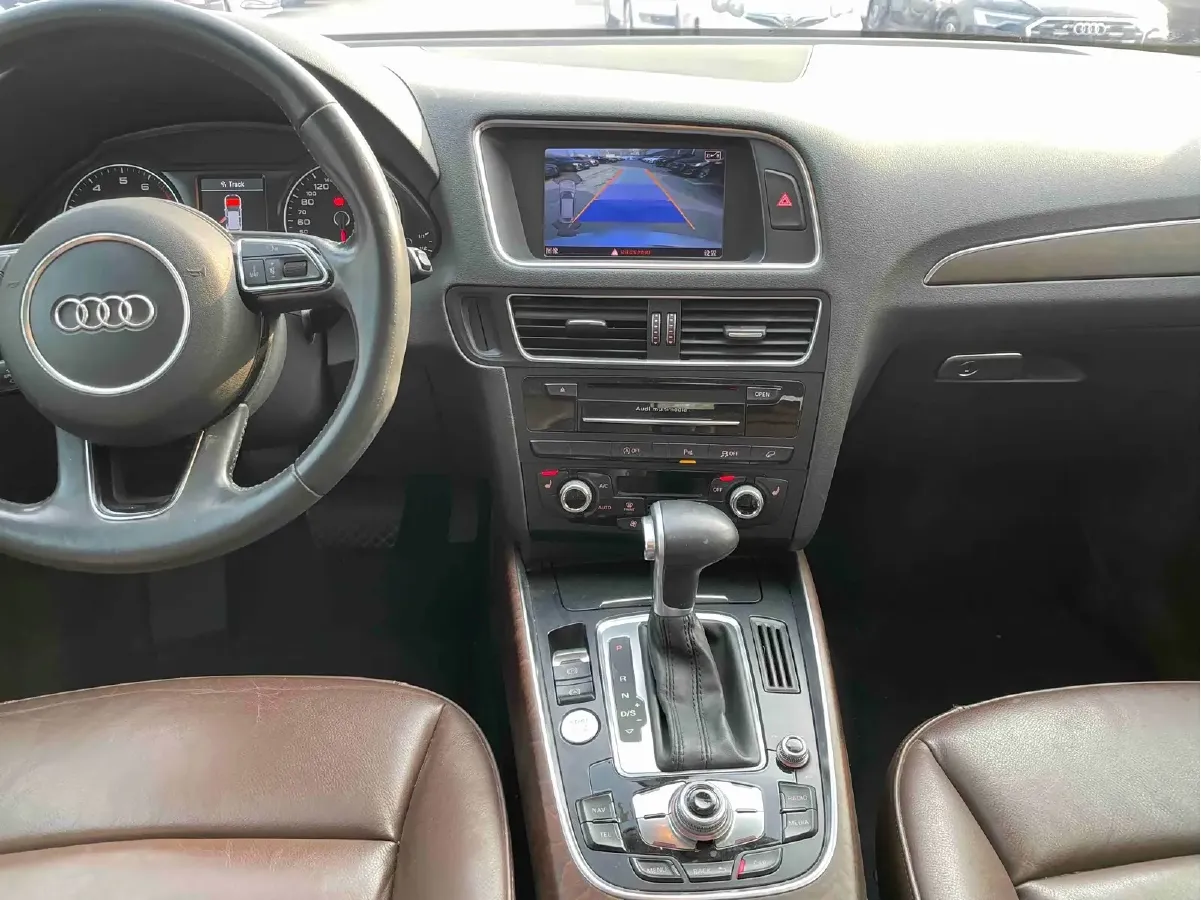2015 Audi Q5 2.0T 224HP L4 8AT,autocango,china used car exporter,china ev exporter,chinese used car exporter,chinese used ev exporter