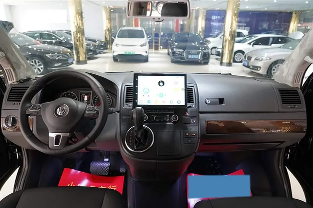 2016 Volkswagen Multivan 2.0T 204HP L4 7DCT,autocango,china used car exporter,china ev exporter,chinese used car exporter,chinese used ev exporter